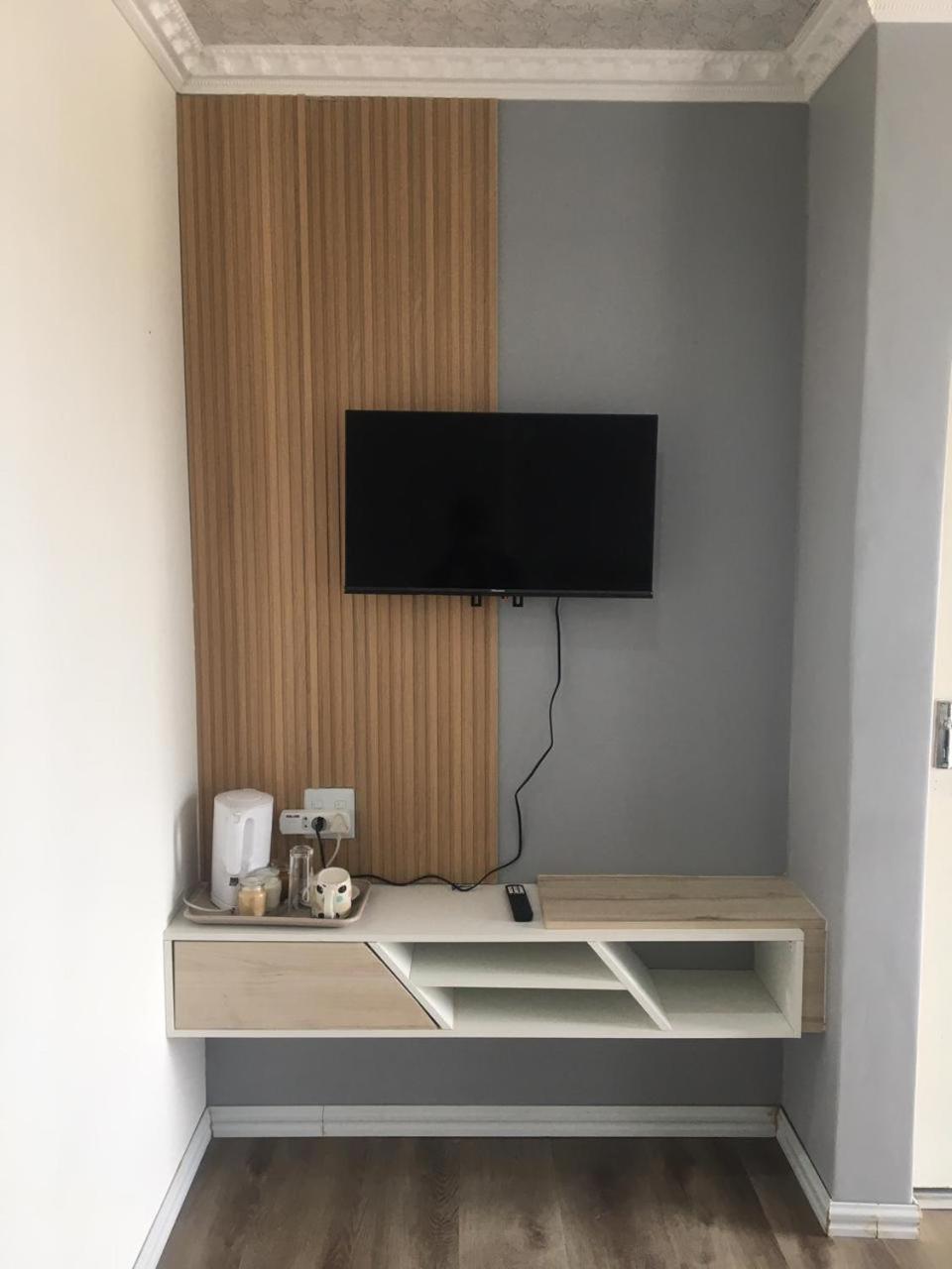Mavi Guest House East London Dış mekan fotoğraf